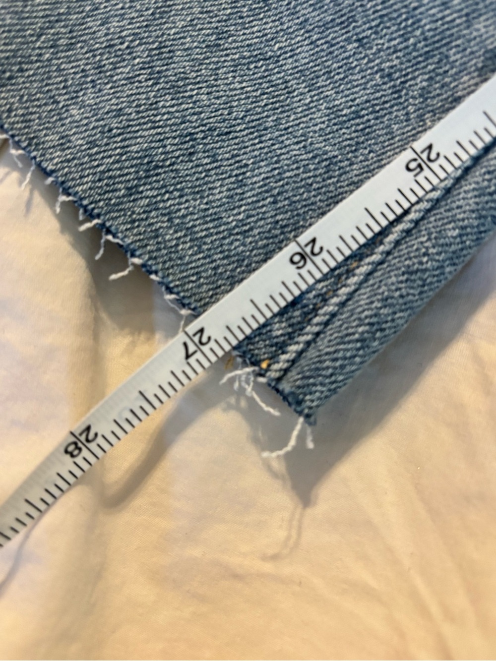 LOFT Women's “the slim” mid rise in Medium Blue Wash - Picture 5 of 6